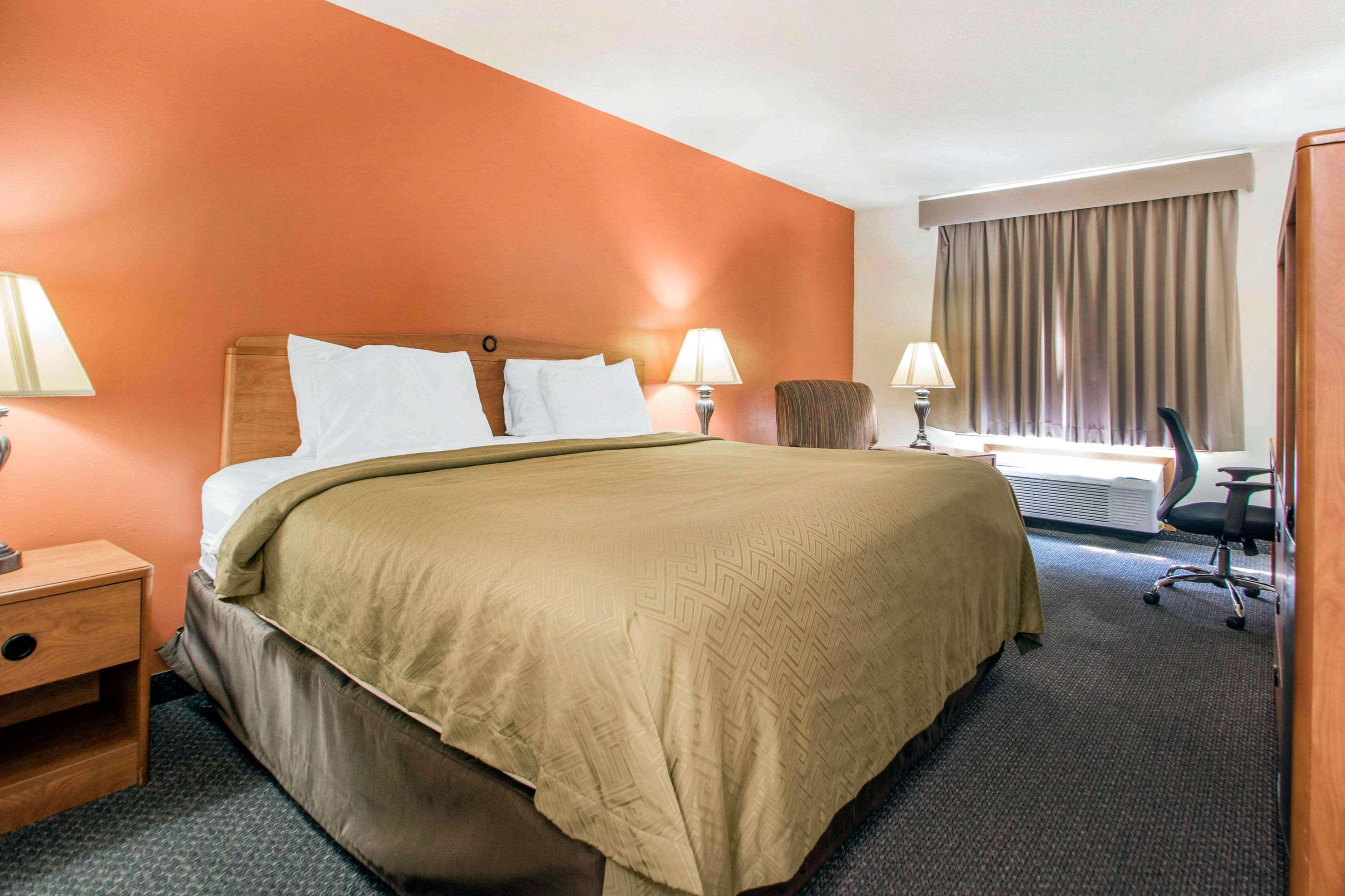 Hotel Clarion Pointe