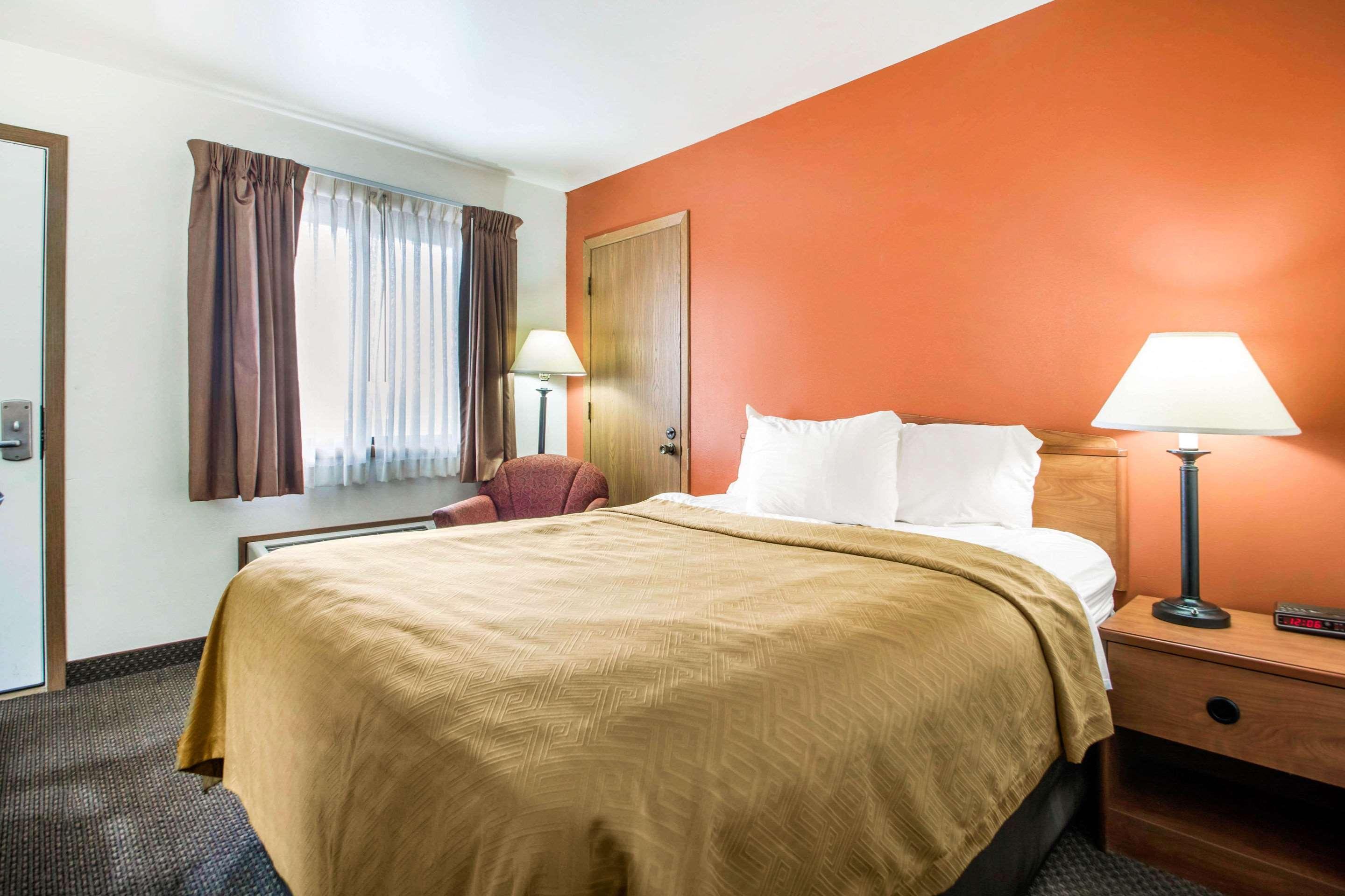 Clarion Pointe Hotel Tomah